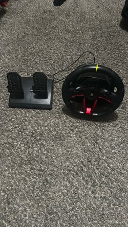 Ps steering wheel and pedals