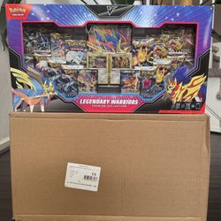 Pokémon Sword & Shield Legendary Warriors Premium Collection