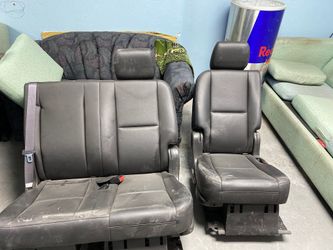 Chevy Tahoe 2014 second row seat