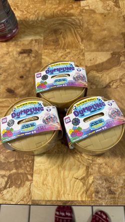 Squishy Dumpling Mystery Fidget Toy – 3-Pack)