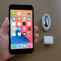 iPhone 7 Plus - UNLOCKED - Like New 