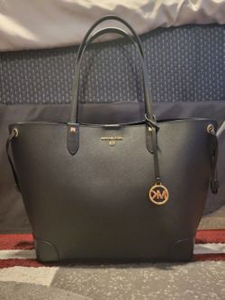 MK PURSE