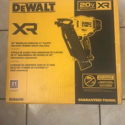 20V XR 21 Degree Plastic Collated Framing Nailer 