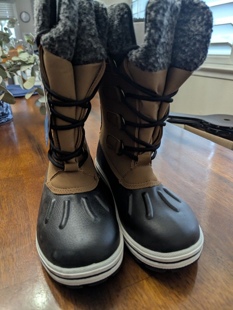 New Womens Snow Boots Size 6