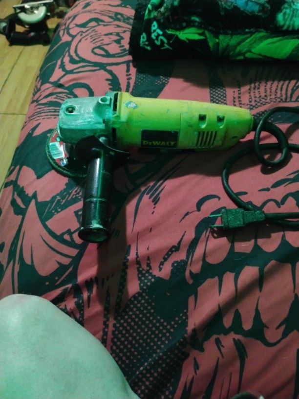 DeWalt Angel Grinder