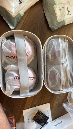 Momcozy M9 Handsfree Breast Pump