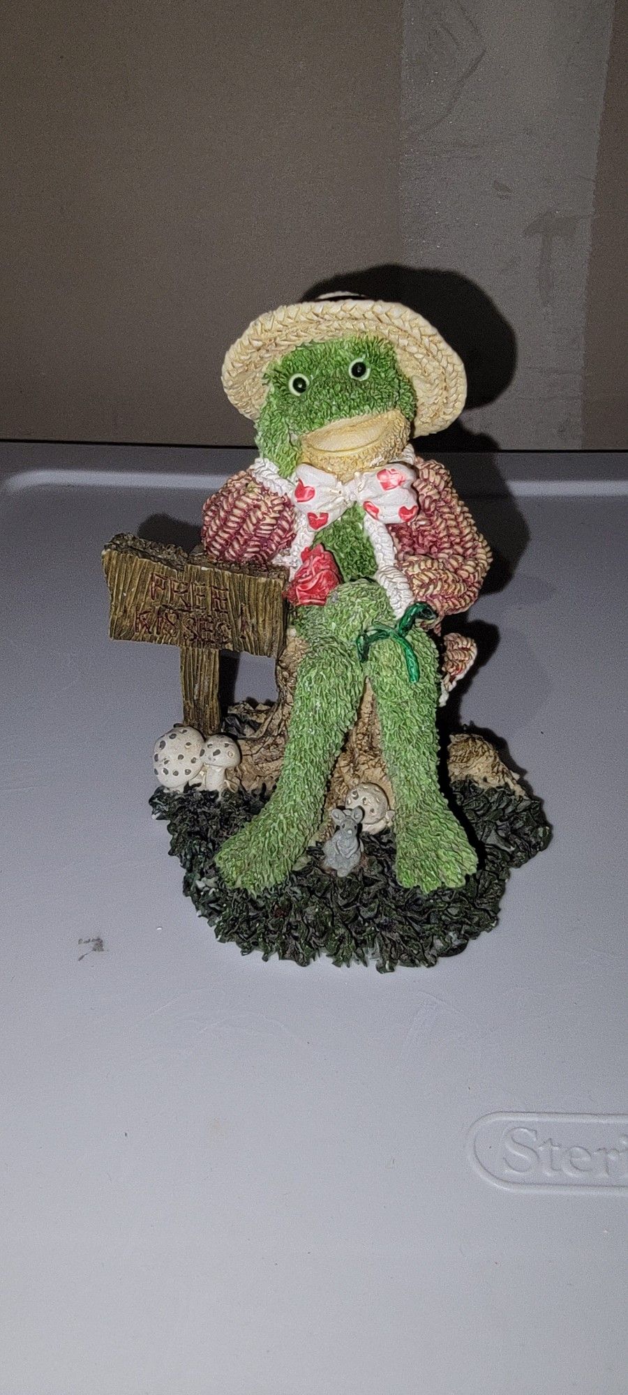 2 GANZ RESIN COTTAGE COLLECTIBLES $50x both