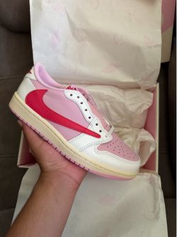 Travis Scott tropical pink size 6