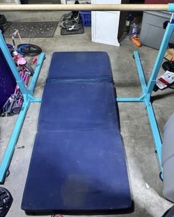 Adjustable Gymnastics Bar with Mat