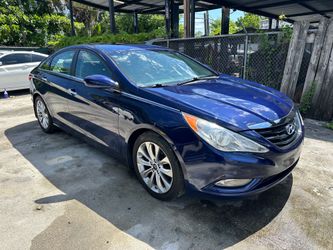 2013 HYUNDAI SONATA SE