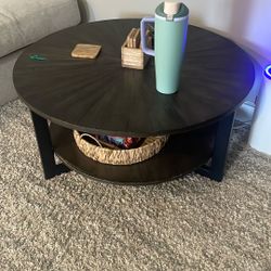 Coffee Table 10/10 Condition $50