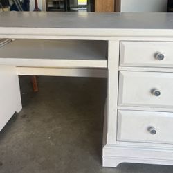 White Desk And Dresser With Mirror