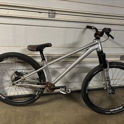 Commencal Absolut RS Dirt Jumper (M)