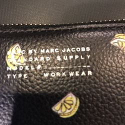 Marc Jacobs Wristlet Wallet Lots Of Pockets For I’d Credit Catds