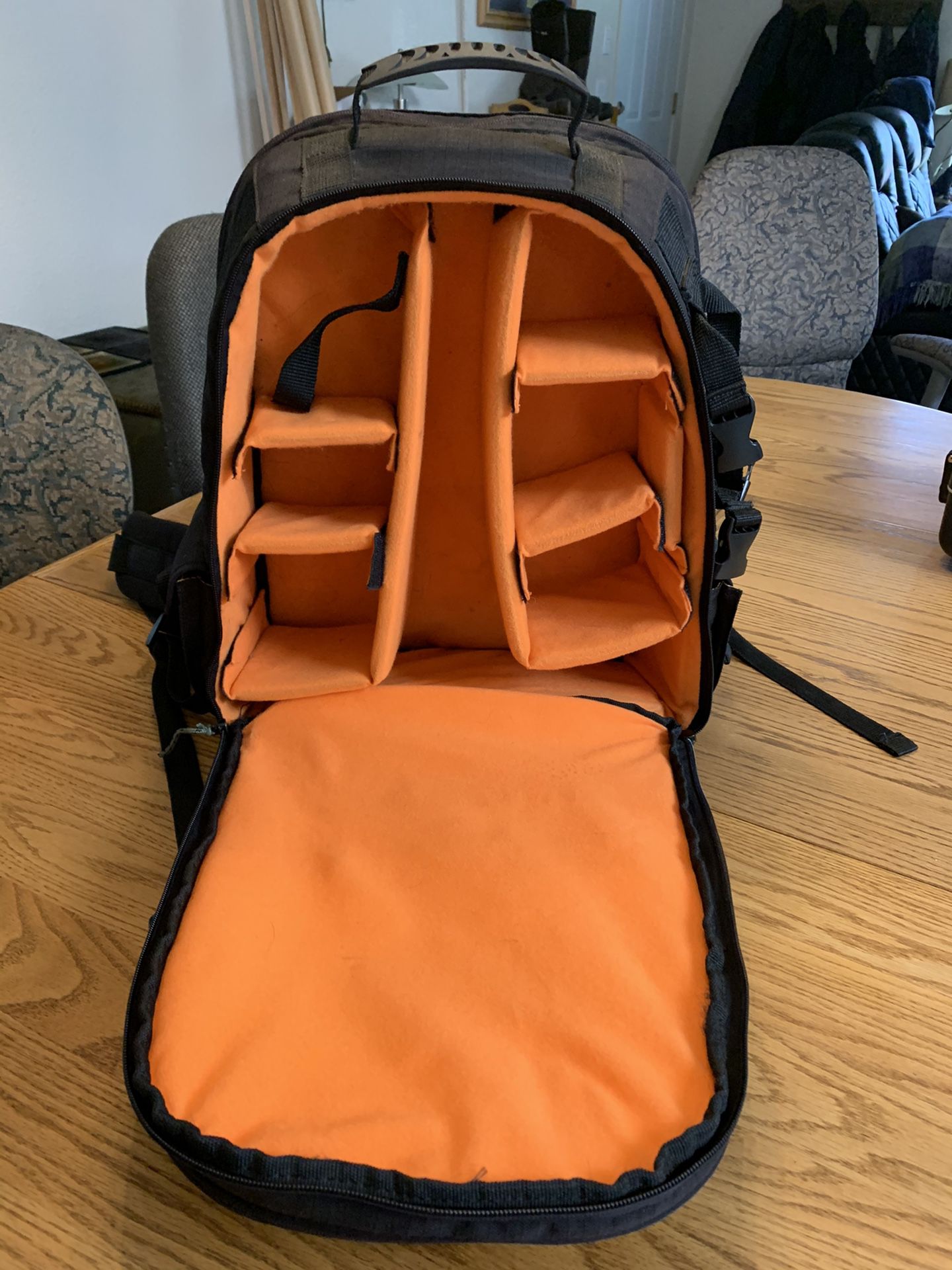 AmazonBasics DSLR Camera and Laptop Backpack Bag