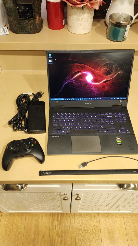 HP Omen: Ryzen 7 4800H | GTX 1660 ti | 32gb Ram | 512GB SSD+750GB Ext