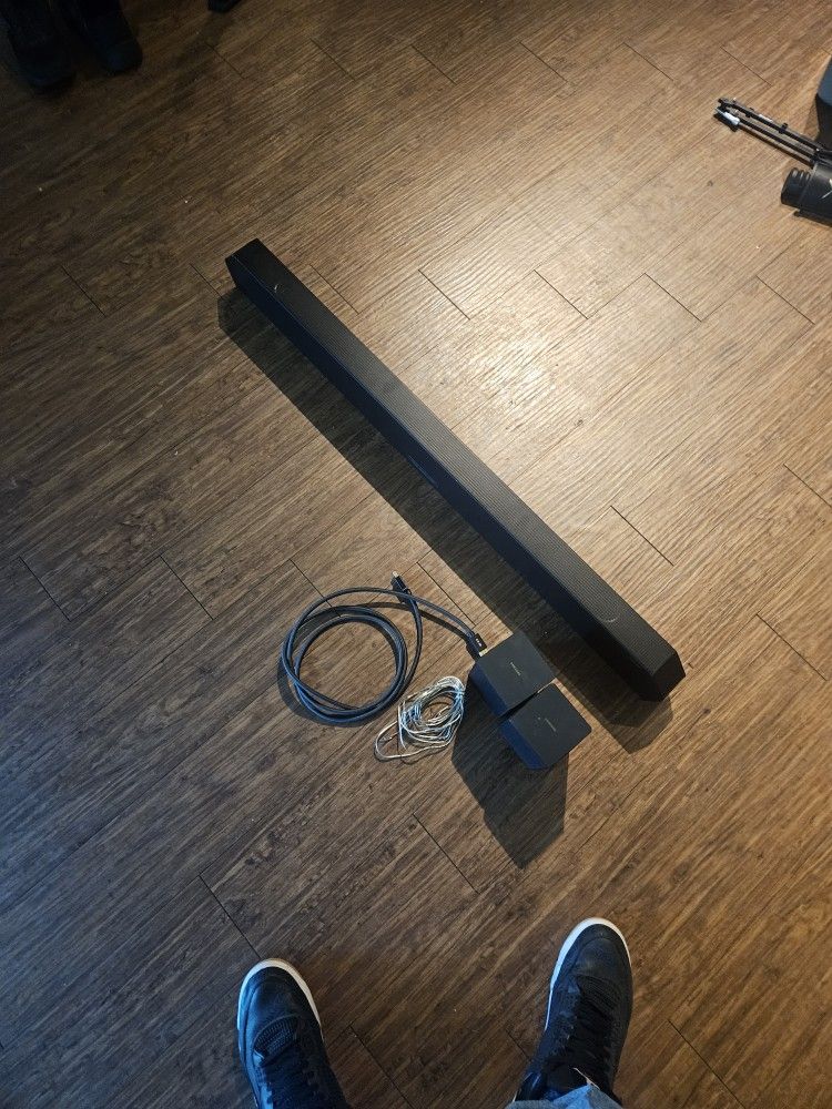 Sound Bar Nd Sattelites Hdmi Cable Included