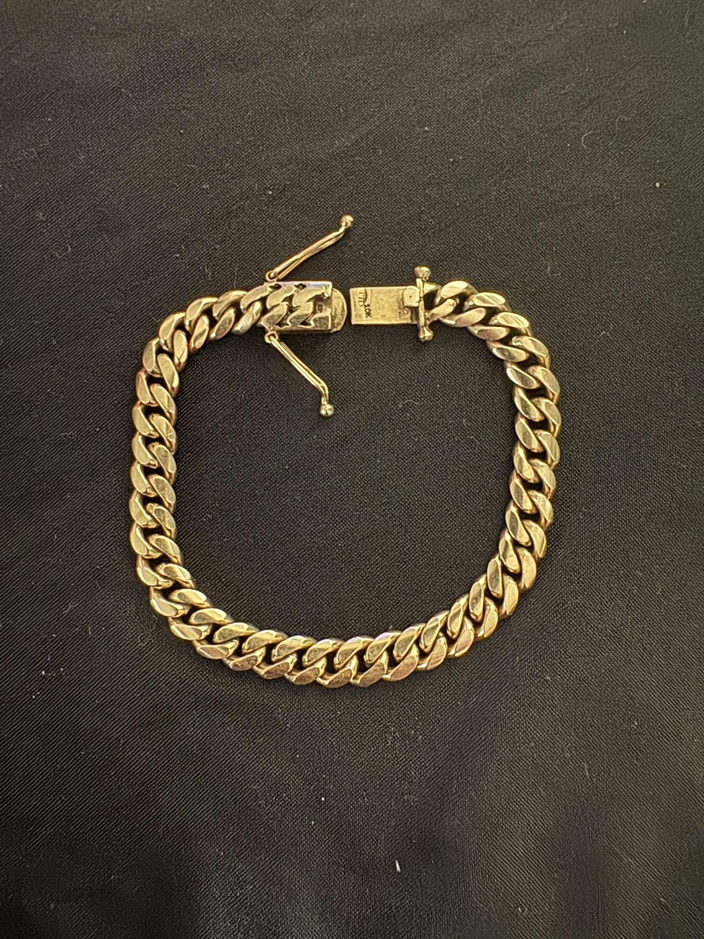 CUBAN Bracelet 🔥 Need gone