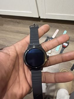 Smartwatch Bundle (Fossil, Fitbit, Amazfit + Garmin) – 8 Watches