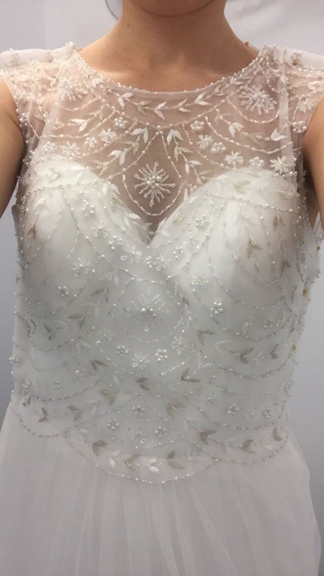 2017 Wedding Dress - EXCELLENT CONDITION