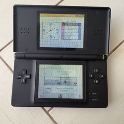 Nintendo DS lite