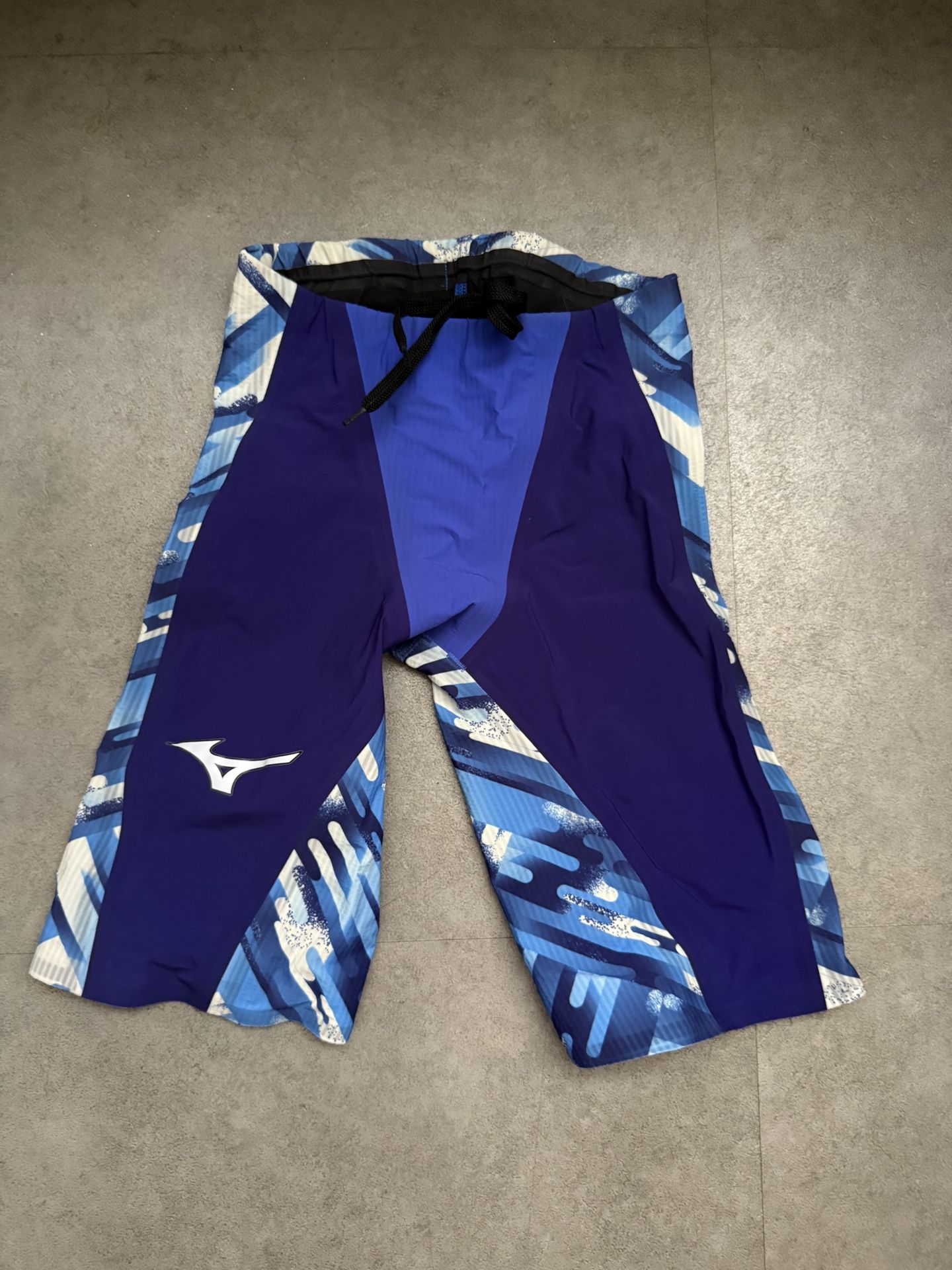Mizuno GX Sonic V3 MR Race Swimsuit, Size 2XS NEVER Worn, Brand