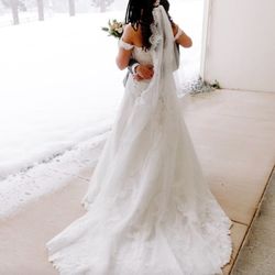 Wedding dress