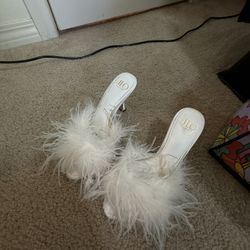 JLO by Jennifer Lopez Feather Mules – White