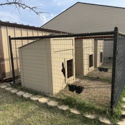 Dog/animal Inclosure And House 