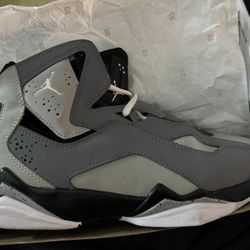 Jordan True Flight 