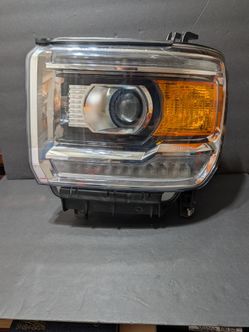 16-19 GMC Sierra 2500 / 3500 HD Left Side HID Headlight OEM