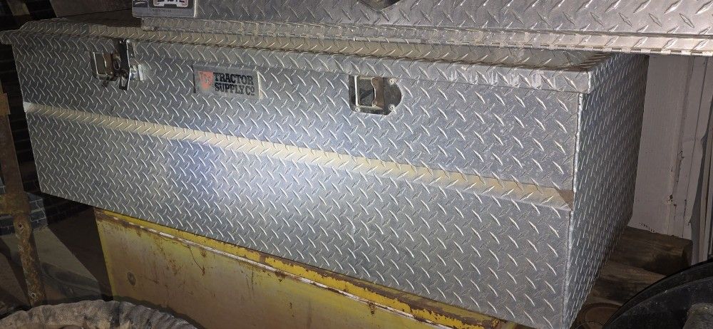 Tractor Supply Tool Box