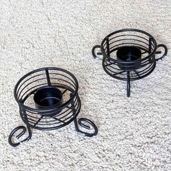 NEW pair of Yankee Candle black metal decorative low profile three legged votive tea light candleholders