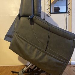 TRIPLE POWER RECLINER