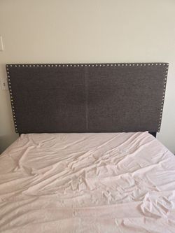 Bed with mattress - Used
