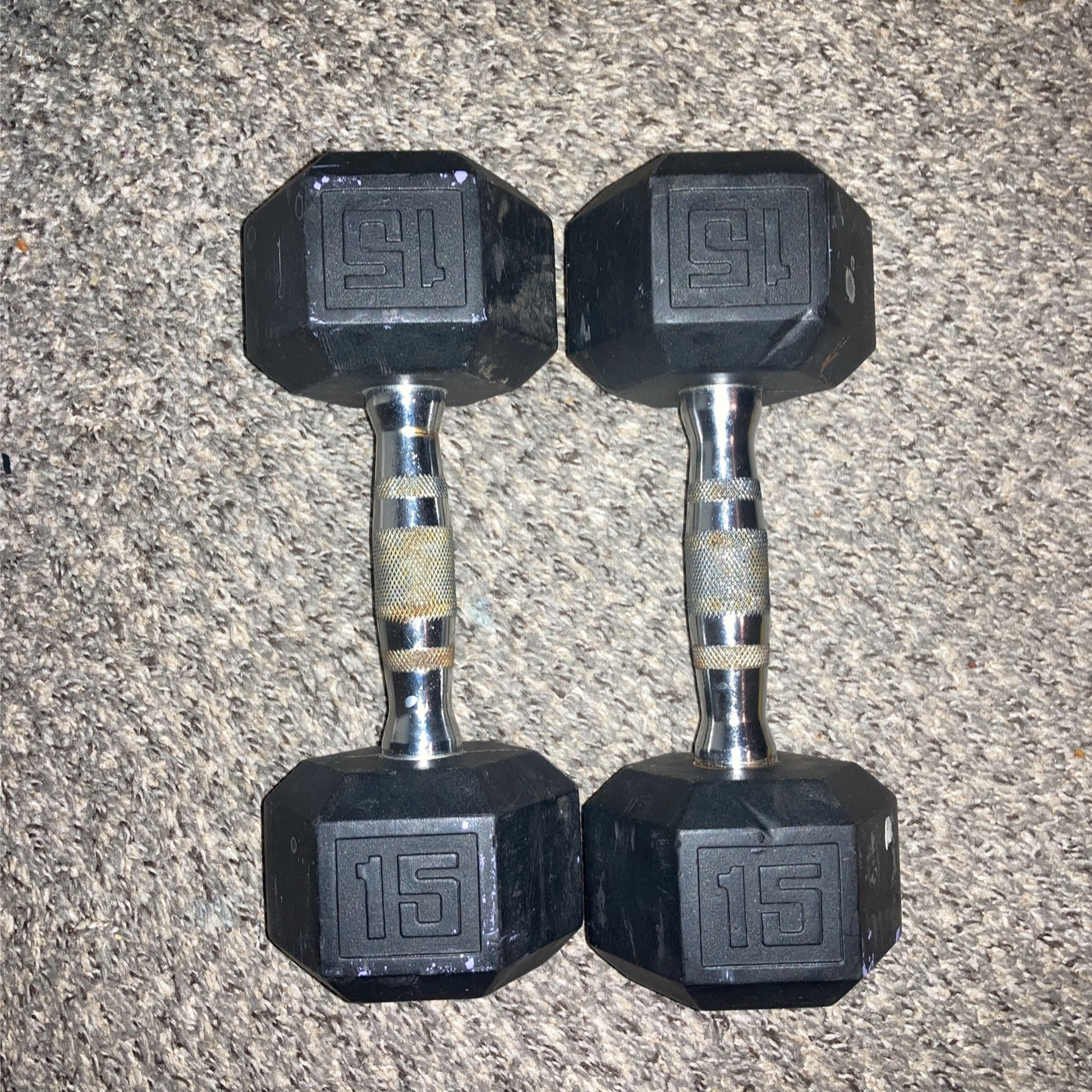 2 15lb Weights 