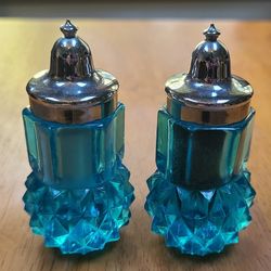 Beautiful Rare Vintage Blue Indiana Glass Salt & Pepper Shakers 