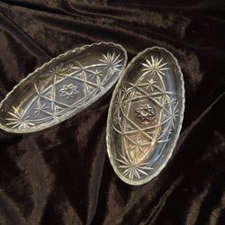 2 Clear Glass Serving Dishes 8 1/2” X 4”