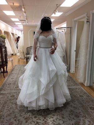 New And Used Wedding Dress For Sale In Los Angeles Ca Offerup