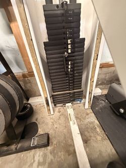 Lat Pull Down Machine