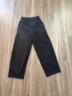 Black Uniqlo sweat pants