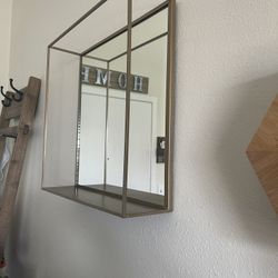 Wall Shelve/mirror