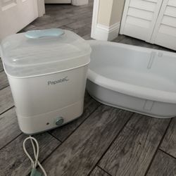 Baby Bath Tub And sterilizer