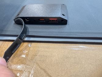 USB Hub with USB-C and USB-A Ports