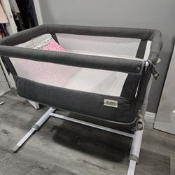Bassinet Bedside
