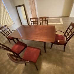 Beautiful Dinning Room Table And Chairs