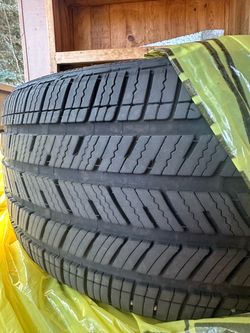all-season RunFlat -245-40R-19”-Bridgestone-excellent
