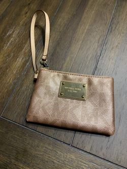 Michael Kors wristlet