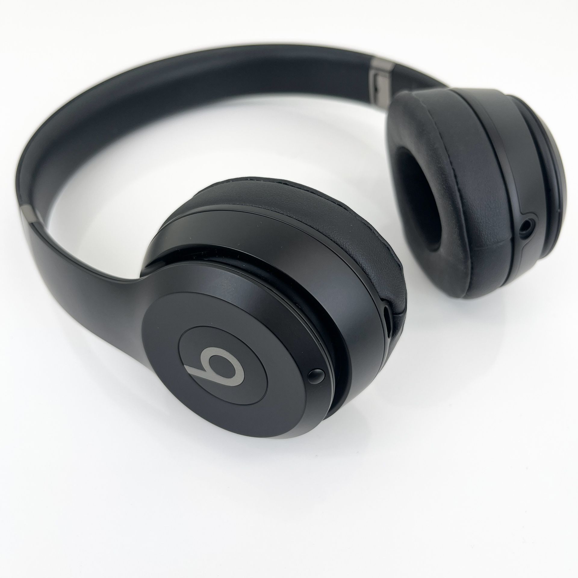 Beats Solo 4 With Carrying Bag, Charger, & Aux Cable