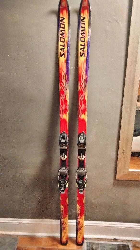 Salomon Equipe 9100 9E 2S 203 cm. Cross Country Skis, Marker's Binding w/ Bag